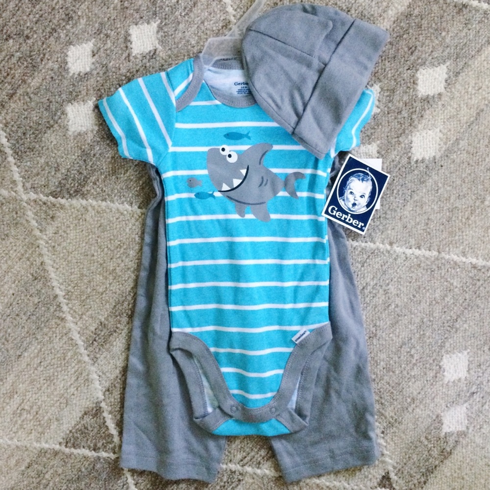 Gerber Baby Shark Set